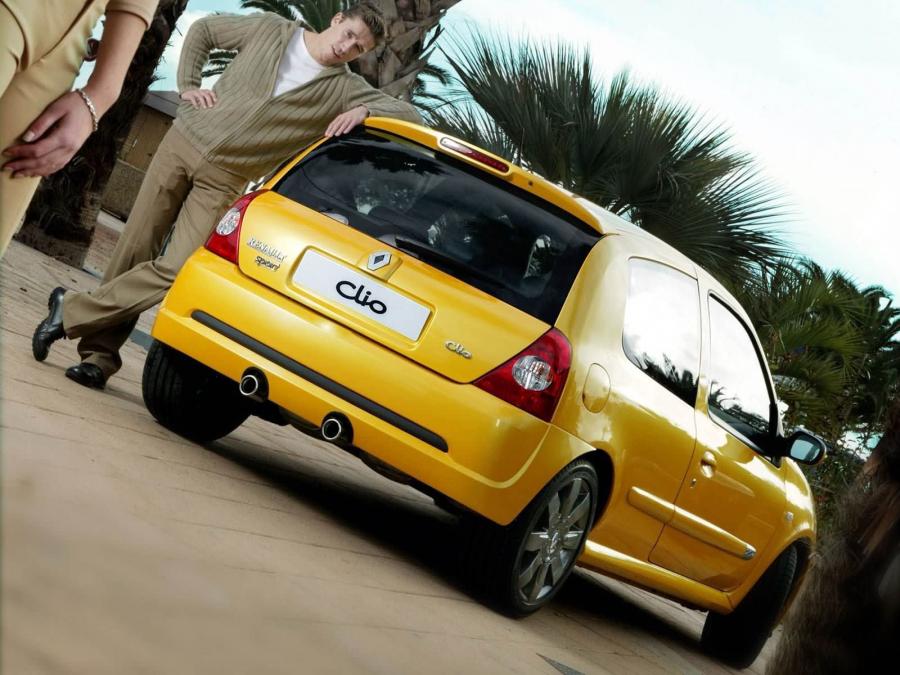  Renault Clio Sport 2002 года  (фото 35 из 76)